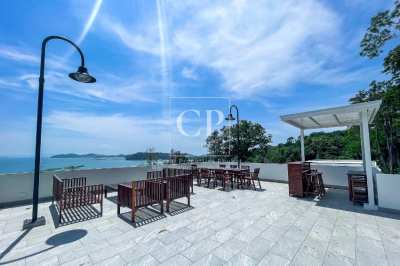 Upscale 2-Bedroom Pool Villa with Panoramic Sea View in Pa Klok