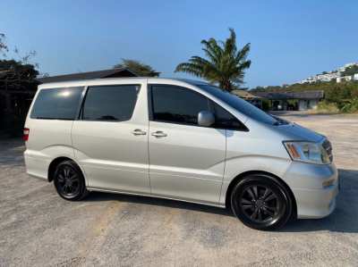 2004 Toyota Alphard G limited edition 2.4 in a very good condition