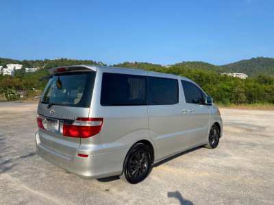 2004 Toyota Alphard G limited edition 2.4 in a very good condition