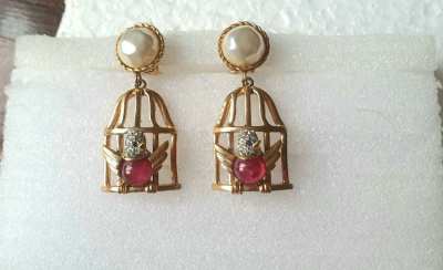 Vintage CAROLEE Birdcage Clip On Earrings