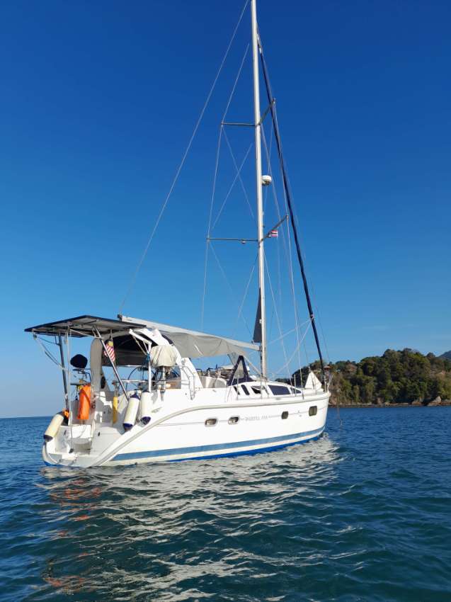 Hunter410 for sail