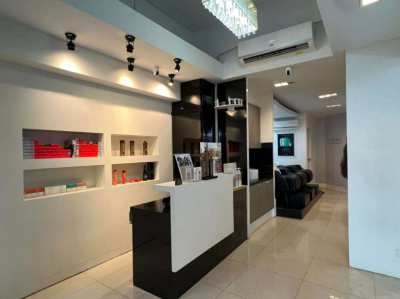 Rayong City REDUCED for quick sale: Hair salon 515,000THB no key money