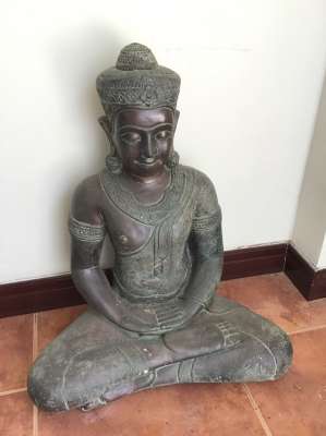 Buddha in bronze for sale