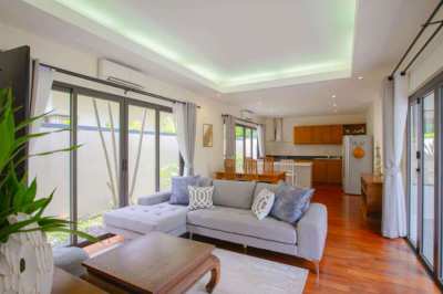 Beautiful Pool Villa 2 bedrooms 2 bathrooms for sale in Rawai - Suksan