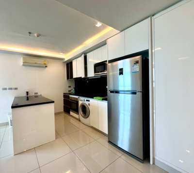 2Bedrooms with A stunning sea views for Rent at Wong Amat Tower 