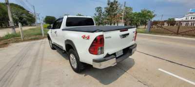 Toyota Hilux Revo 4X4 2016 only 67k