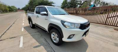 Toyota Hilux Revo 4X4 2016 only 67k