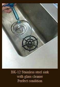 Single Bay sink with glass cleaner