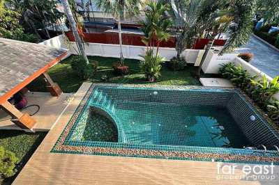 Baan Dusit Pattaya Lake 4 Bedroom Pool Villa