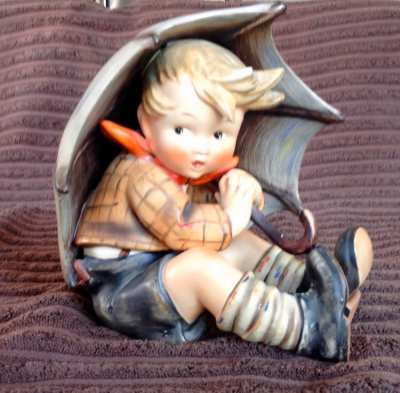 Vintage Hummel figurines - Umbrella Boy and Girl 