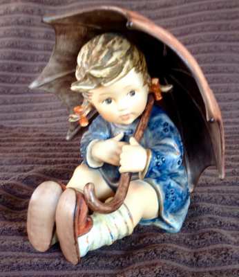 Vintage Hummel figurines - Umbrella Boy and Girl 