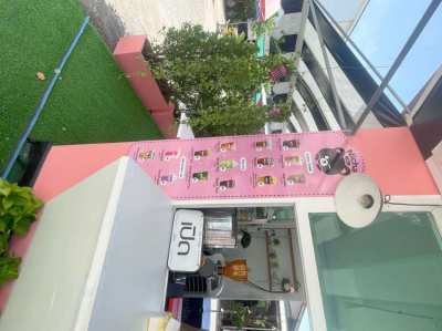 Fully equipped cute Coffee Kiosk business for sale