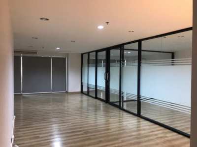 Office for rent at State Tower Silom 120 sq.m with bathroom 