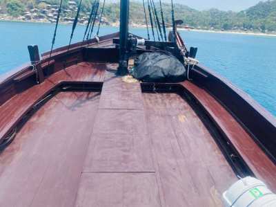 Touring Wooden Boat for Sale