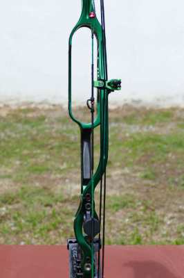 HOYT PREVAIL 37 Compound Bow