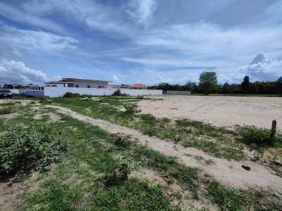 4 Hin Lek Fai Home Building Plots Near Black Mountain Golf  For Sale