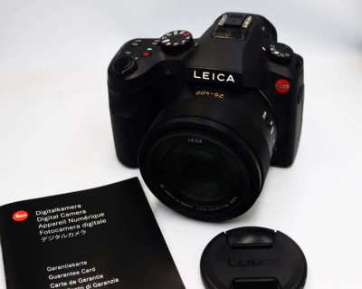 Leica V-LUX (Typ 114) Superzoom Compact Hi-End camera Wi-Fi, NFC