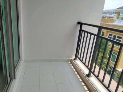 2 bedrooms for rent in pattaya ,phratamnak area