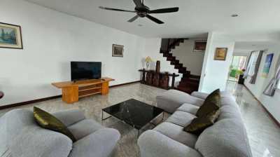 Pattaya Jomtien four bedroom ocean view house rental 