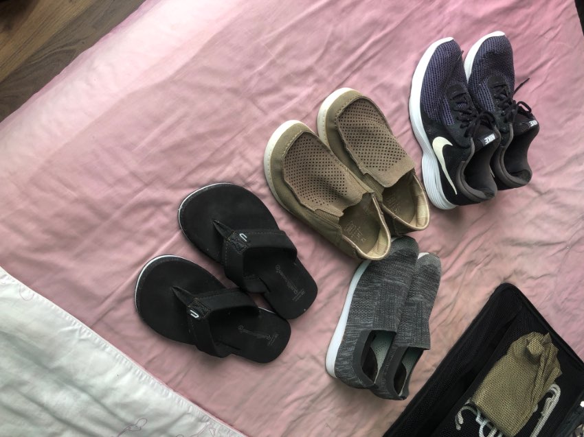 A lot of 4 Men’s shoes 
