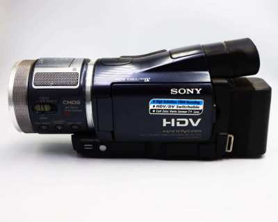 Sony HDR-HC1 Mini DV / HDV Camcorder, Memory Stick PRO storage media