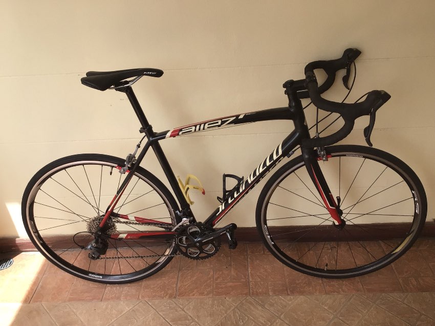 56 Cm Specialized Allez Road Bike for a tall rider 