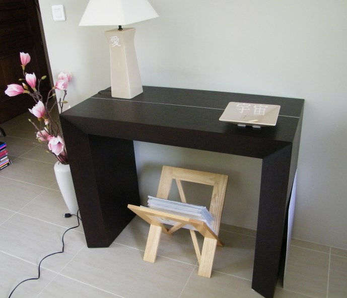 Console extendable into a dining table