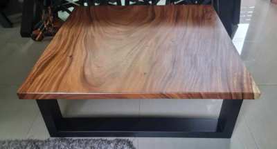 No .32  Solid acacia square coffee table 