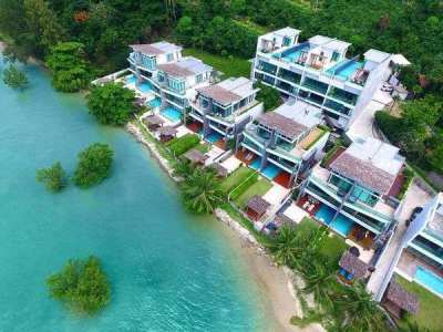 Luxury Beachfront Pool Villa