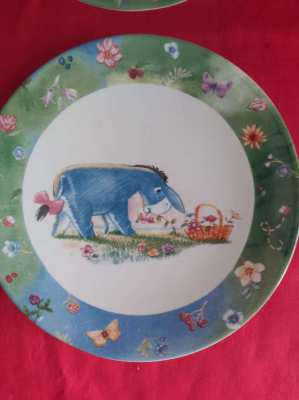 Set of four simply Pooh plates in box pooh,piglet,tigger and eeyore