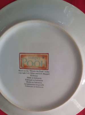 Set of four simply Pooh plates in box pooh,piglet,tigger and eeyore