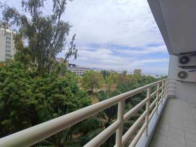 1 bedroom for rent at View Talay 6 condo