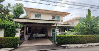 Spacious 4 Bedroom House in Nonthaburi for Sale