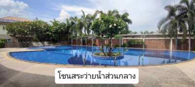 Spacious 4 Bedroom House in Nonthaburi for Sale