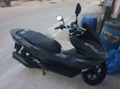 Honda PCX 160 2021 27KKM for Sale - Excellent Condition + Many Extras