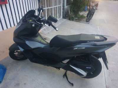 Honda PCX 160 2021 27KKM for Sale - Excellent Condition + Many Extras