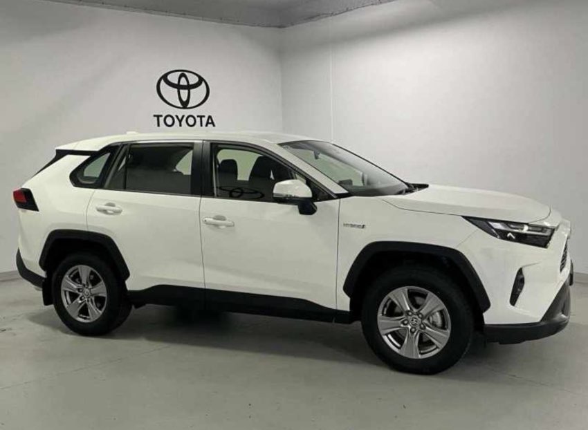 2024 Toyota RAV4 GX (2WD) Glacier White Wagon