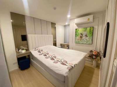 2 Bedroom Luxury Condo in Phayathai for Sale