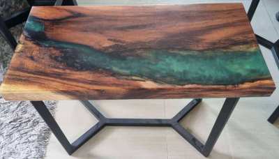 NO.46  DISCOUNTED NEW IRON AND ACACIA HARDWOOD GREEN RIVER TABLE 