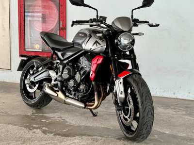 2021 Triumph trident 1750.000 only