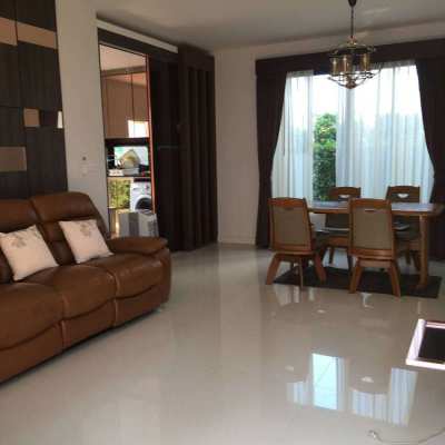 4 Bedroom House in Bangkok for Sale