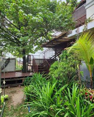 3 Bedroom House with Land in Bangkok for Sale