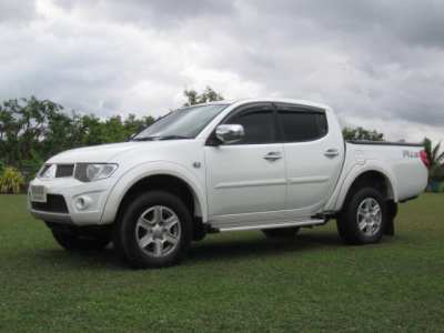 Mitsubishi triton plus (2013 yr) 4 door, 146,000 kms