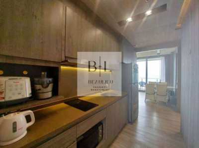 Stunning high floor 2 bedroom unit in the north of Pattaya