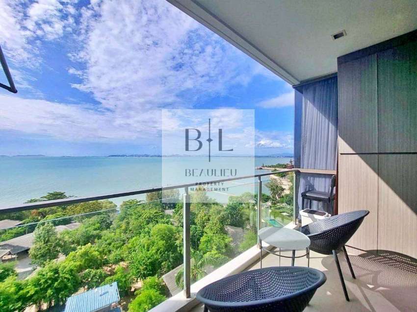 Stunning high floor 2 bedroom unit in the north of Pattaya