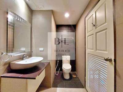 Spacious 1 bedroom unit close to BTS & IconSiam