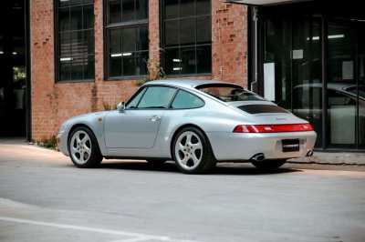 PORSCHE 911 CARRERA (993)