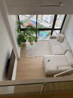Lovely Duplex apartment (2 floors) for rent in Huai Khwang
