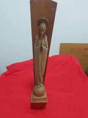 Stock clearance 43cm tall Maddonna wood carved statue