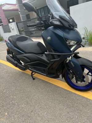 Yamaha x max 300 cc cheaper and brand new